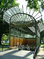 Porte Dauphine Metro station entrance